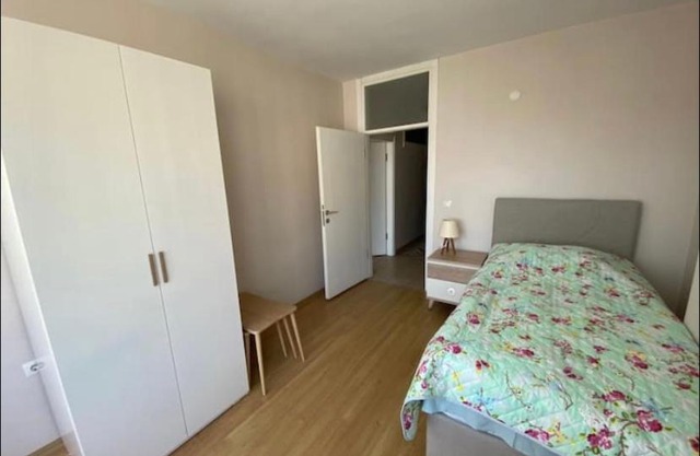 Kılıçlar Apart