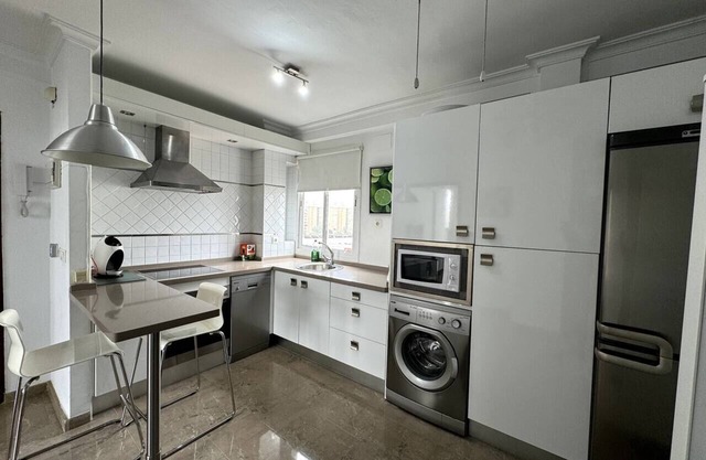 K.C 727 - Apartment near the train station great location