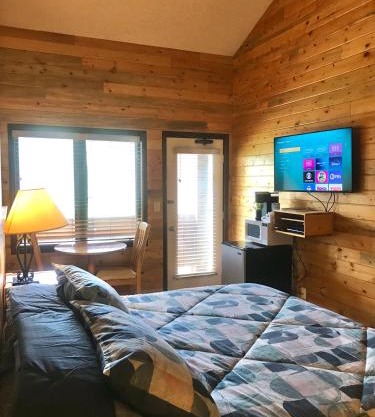 K-Suite-Mt View-Resort-Pool-Hot Tub-Near RMNP & WP