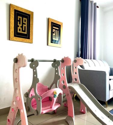 KAF Homestay for Musliim only with Pool, 3 Bedroom with Aircond, Smartkey concept, Kids Fun Stay-SlideSwingTrampoline