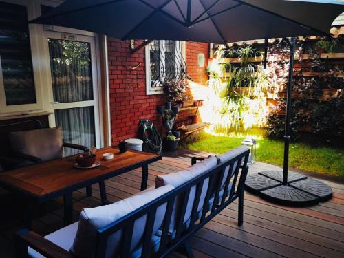 KALEİÇİ MÜSTAKİL BAHÇELİ MÜTHİŞ ev