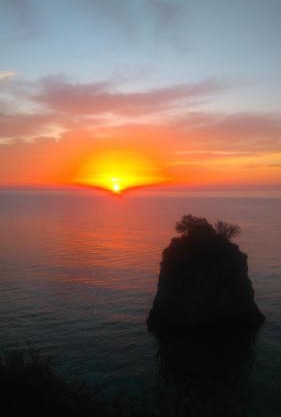 Kamari Guesthouse