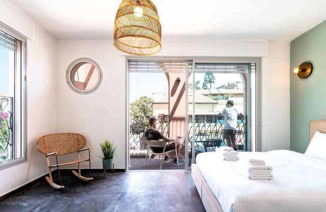 KEDEM - By Beach Apartments TLV