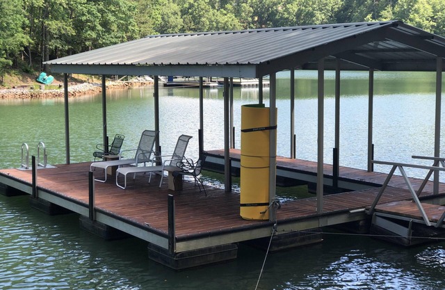 Keowee SC lake home