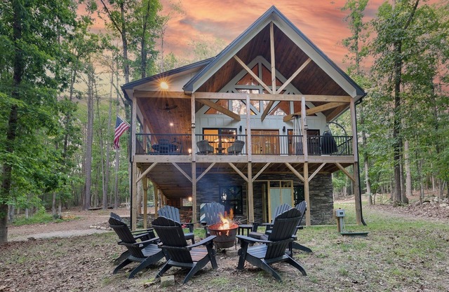Kerr Lake-Pvt Dock included-Beach area and Cove