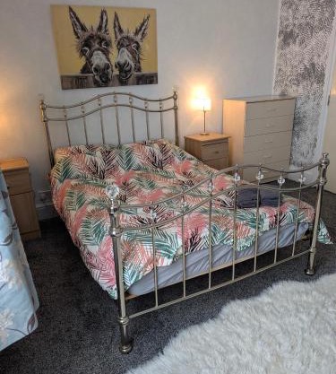 Kettering Town Vacations Free WiFi & Long stay Double & Single room available