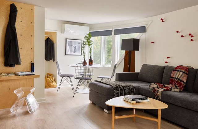 King Suite | Tälta Lodge, a Bluebird by Lark | Recreation Path & River Access