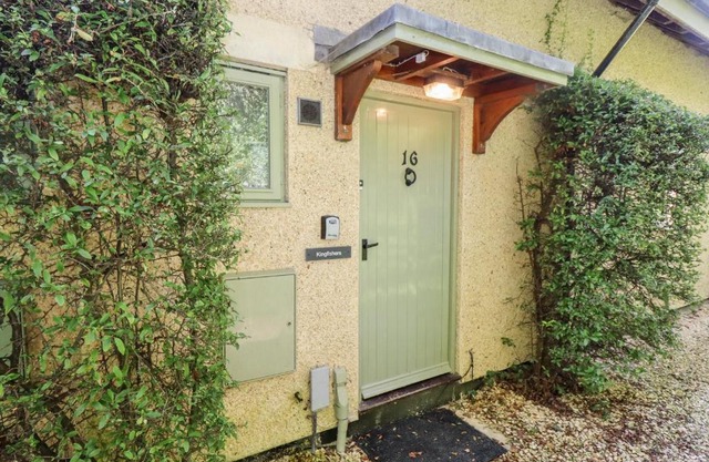 Kingfishers Cottage 6