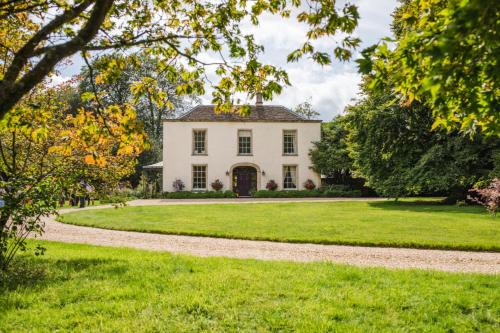 Kingscote Park House