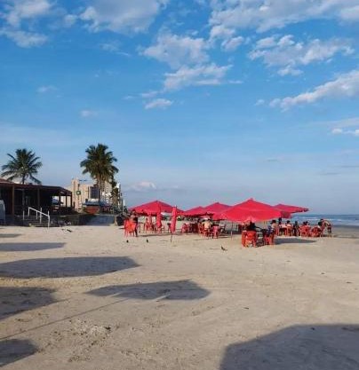 Kitnet Centro Mongaguá Beira Mar - com garagem