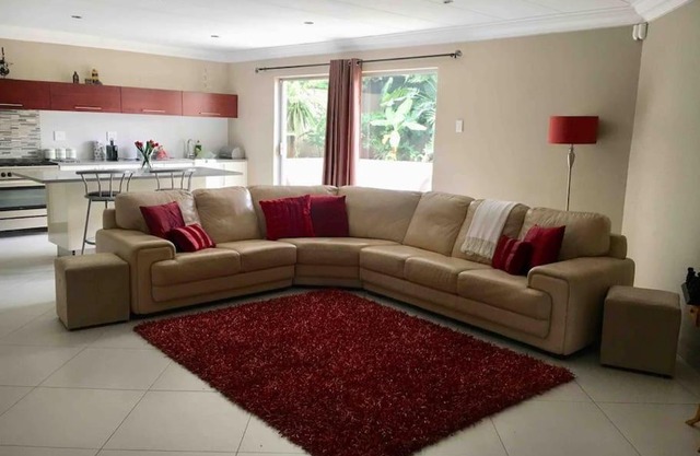 Korsmans Retreat - Large Modern Self-Catering Flat