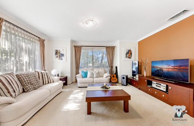 KOZYGURU | Westleigh | Spacious Home with 4 Beds