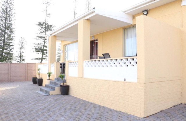 Kwazi Guest House