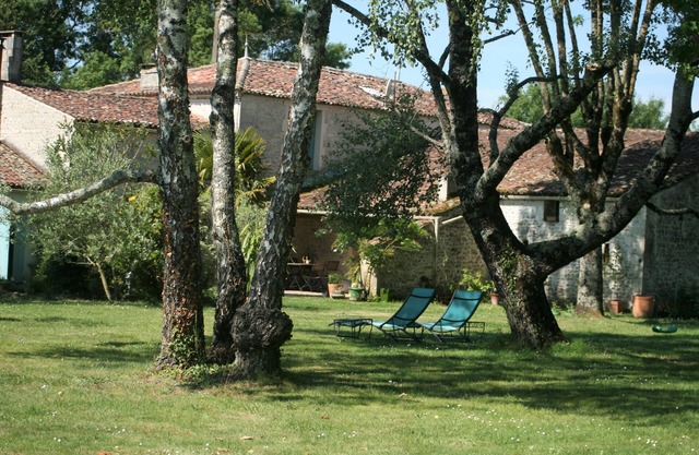 L'Embellie charentaise house between sea and land 11 people swimming pool