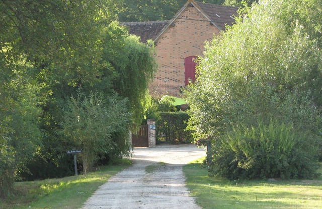 L'Etable - Solognese house with pond and horse meadows