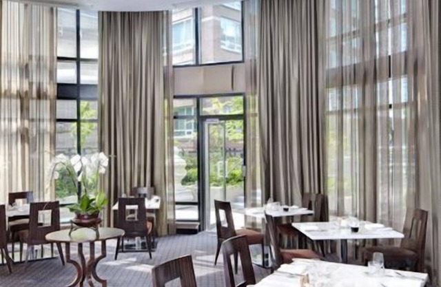 L'Hermitage Hotel