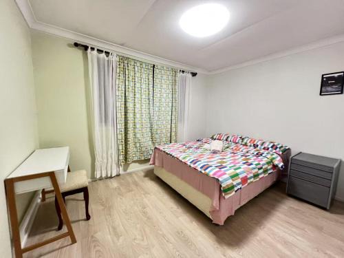 L Room