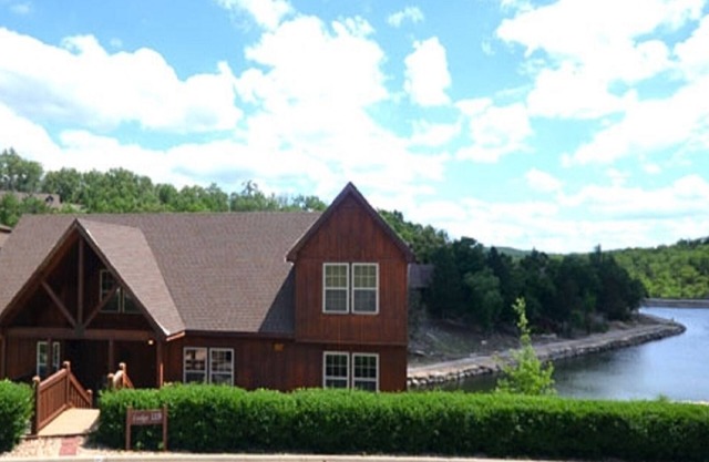 L119A, 1-Br Loft Lakefront Cabin; September Deal: 15% Off 3+ Nts SEE DESC. BELOW