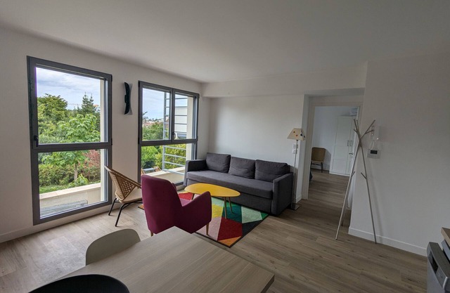 La campagne à Paris : Bright new apartment in a green setting
