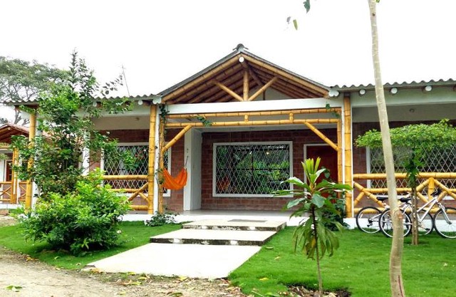 LA CASA MANGLAR Cabañas