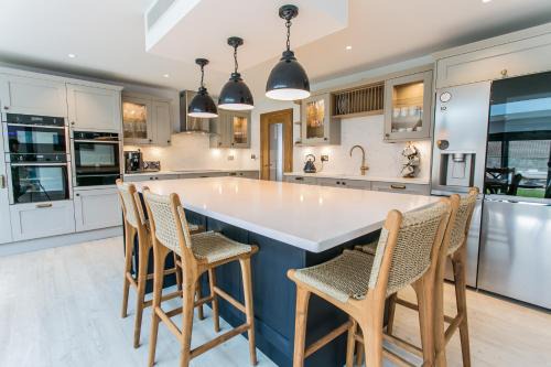 La Flora -Bracklesham Bay