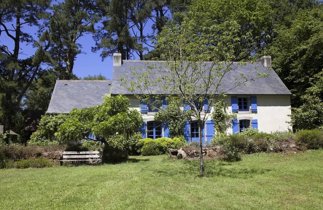 La Maison Bleue on the Aven River