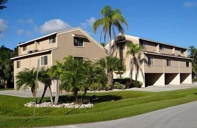 La Playita 3 2 Bedroom Townhouse by Redawning
