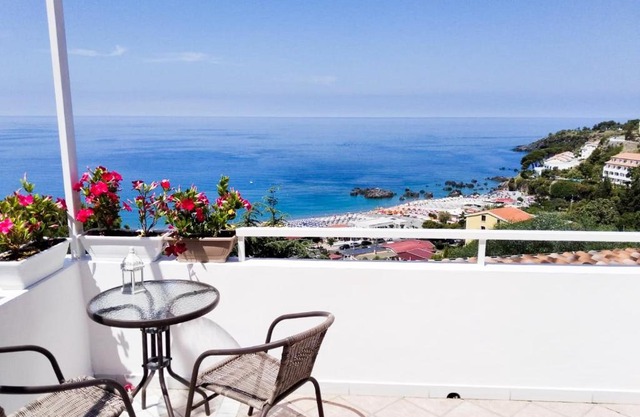 LA TERRAZZA stella del mare