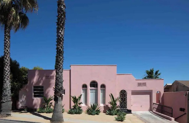 La Vie en Rose 1300 sqft Penthouse-VIEWS for days!-Book 31 nights to remove tax!