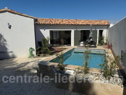 La Villa Alamy
