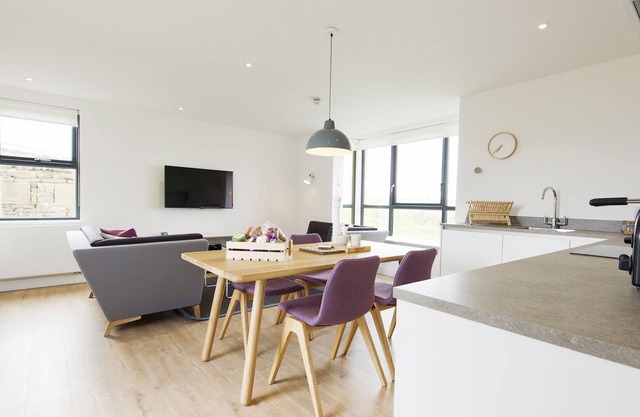Lady Ambrogine - 2 Bed Luxury Apartment