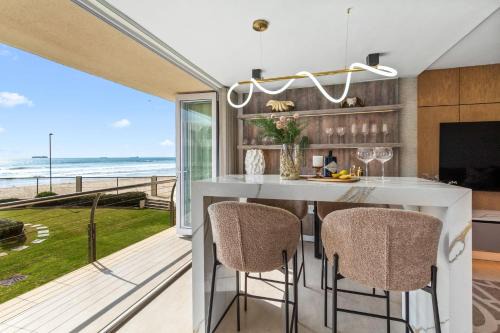 Lagoon Beach Luxe 116A by Host Agents