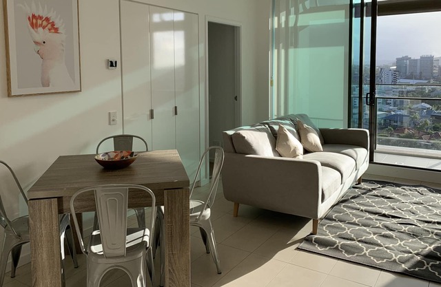 Laguna Apartments - 15 minutes drive from the Brisbane airport