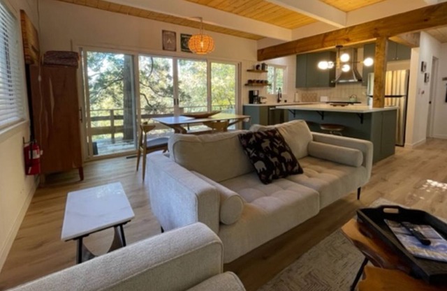 Lake Arrowhead Cabin In The Trees