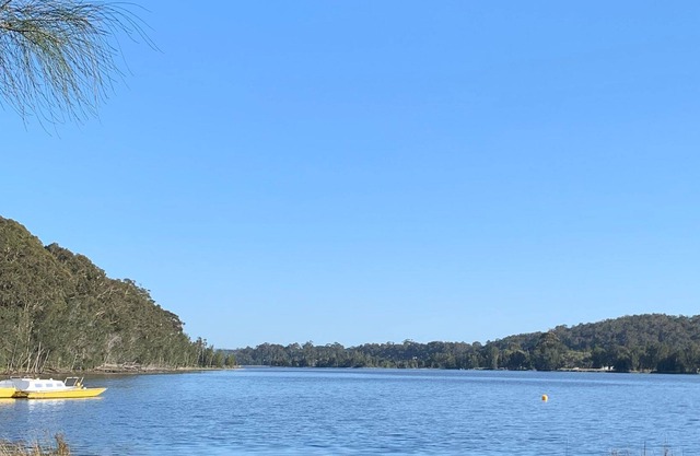 Lake Front Hideaway on Burrill Lake