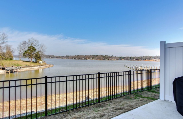 Lake Greenwood Getaway w/Docks & Waterfront Views