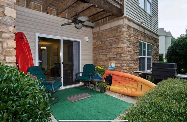 Lake Hartwell/Clemson University 3 bd/2 bath condo