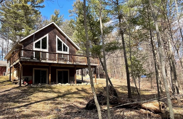 Lake Home Getaway just 60 miles from the Twin Cities!
