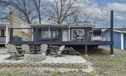 Lake House - Lake Views