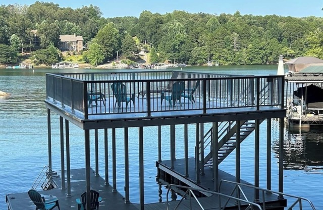 Lake Keowee Waterfront Family-Friendly Home