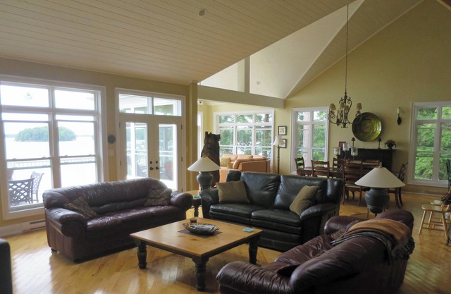Lake Muskoka/Island Executive Luxury/Sun & Sunset Exposure - 3 or 4 Bedroom