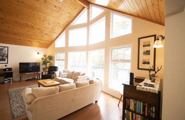 Lake Muskoka year round cottage rental with 200' of waterfront.