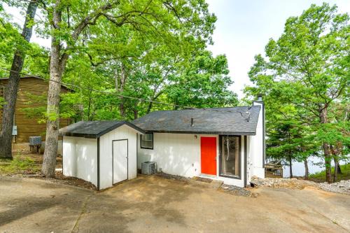 Lake of the Ozarks Home with Boat Dock and Kayaks