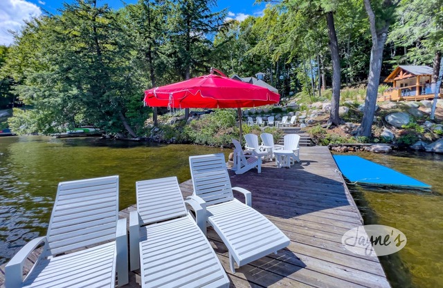 Lake Rosseau! New Build! 7 Bedrooms, 6 Bath!, Luxury Family Getaway!
