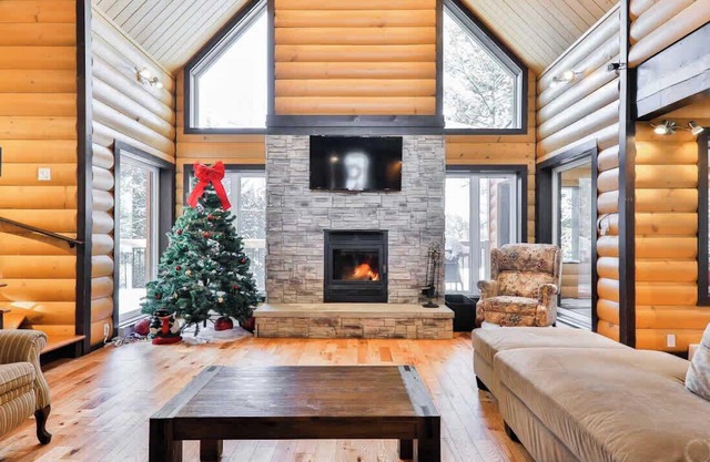 Lake, Spa, Forest Fun & Game room - Le Grand Chene