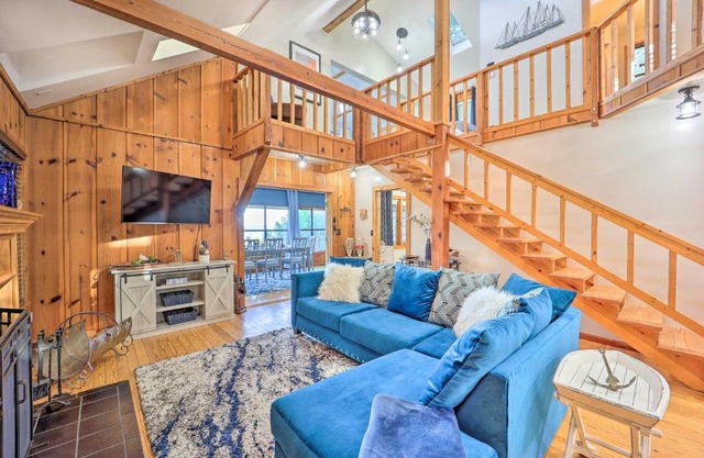 Lake-View Home with Deck and Gas Grill in Bernice!