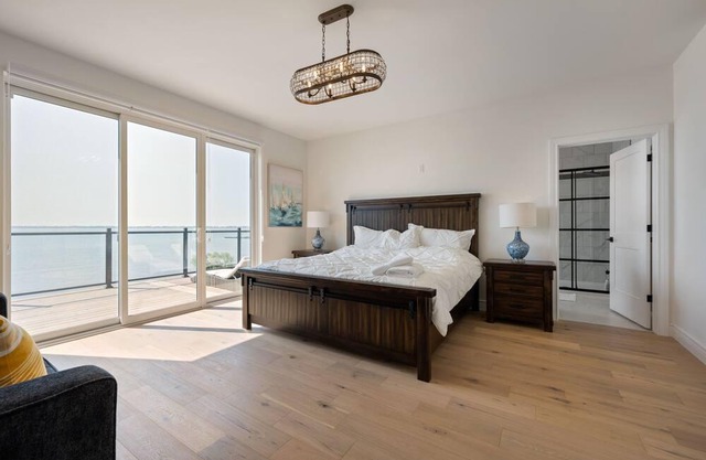 Lake view Villa☆Hot tub☆Elevator☆Amazing Patio