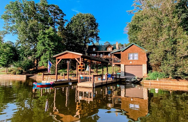 Lake View Villa