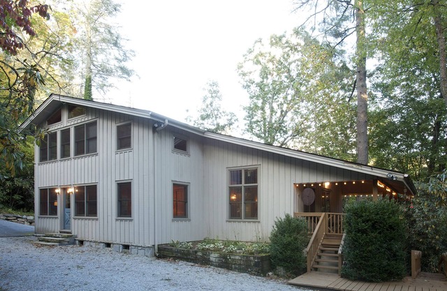 Lakefront Cabin, 2 bedrooms downstairs, 2 upstairs in loft - Sleeps 6