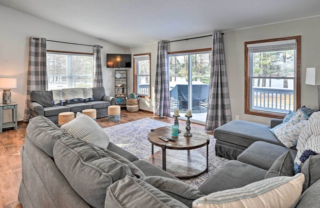 Lakefront Family Home w/ Dock, Kayaks & Canoe!